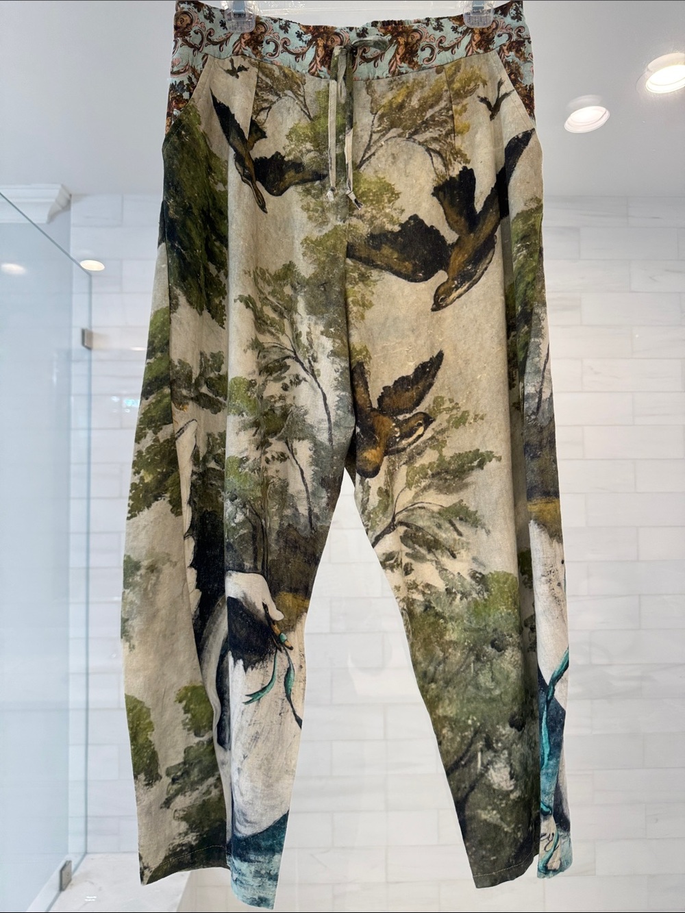 Women’s Printed Relaxed Drawstring Pants in Green Beige